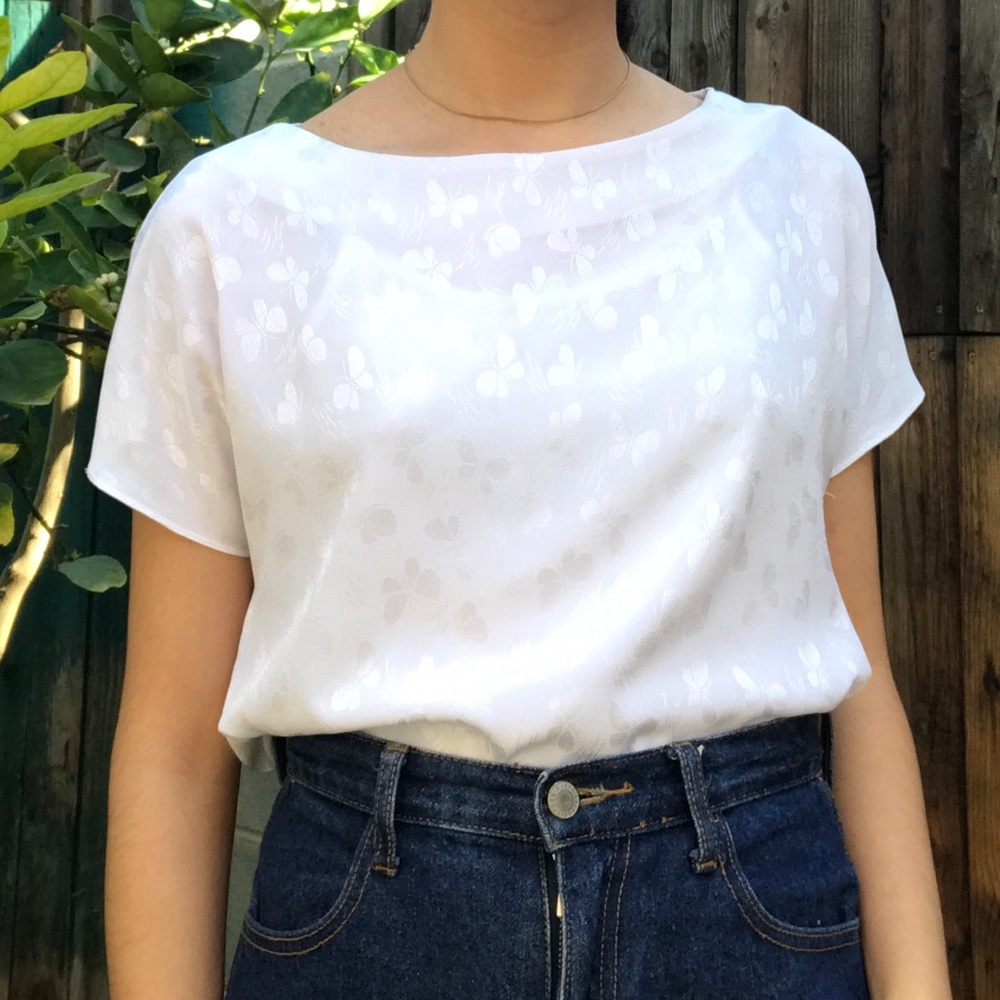 Dainty vintage butterfly pattern short sleeve